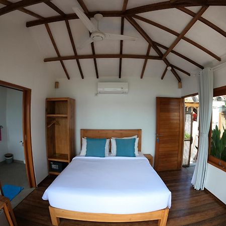 Indigo Blue Ceningan Hotel Lembongan Buitenkant foto