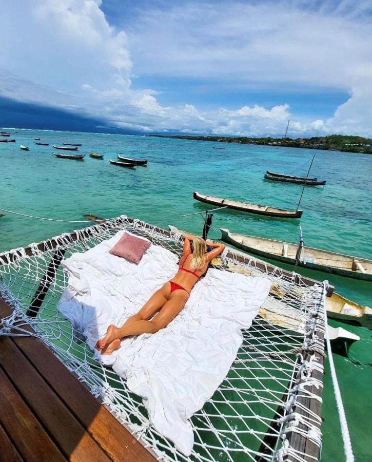 Indigo Blue Ceningan Hotel Lembongan Buitenkant foto