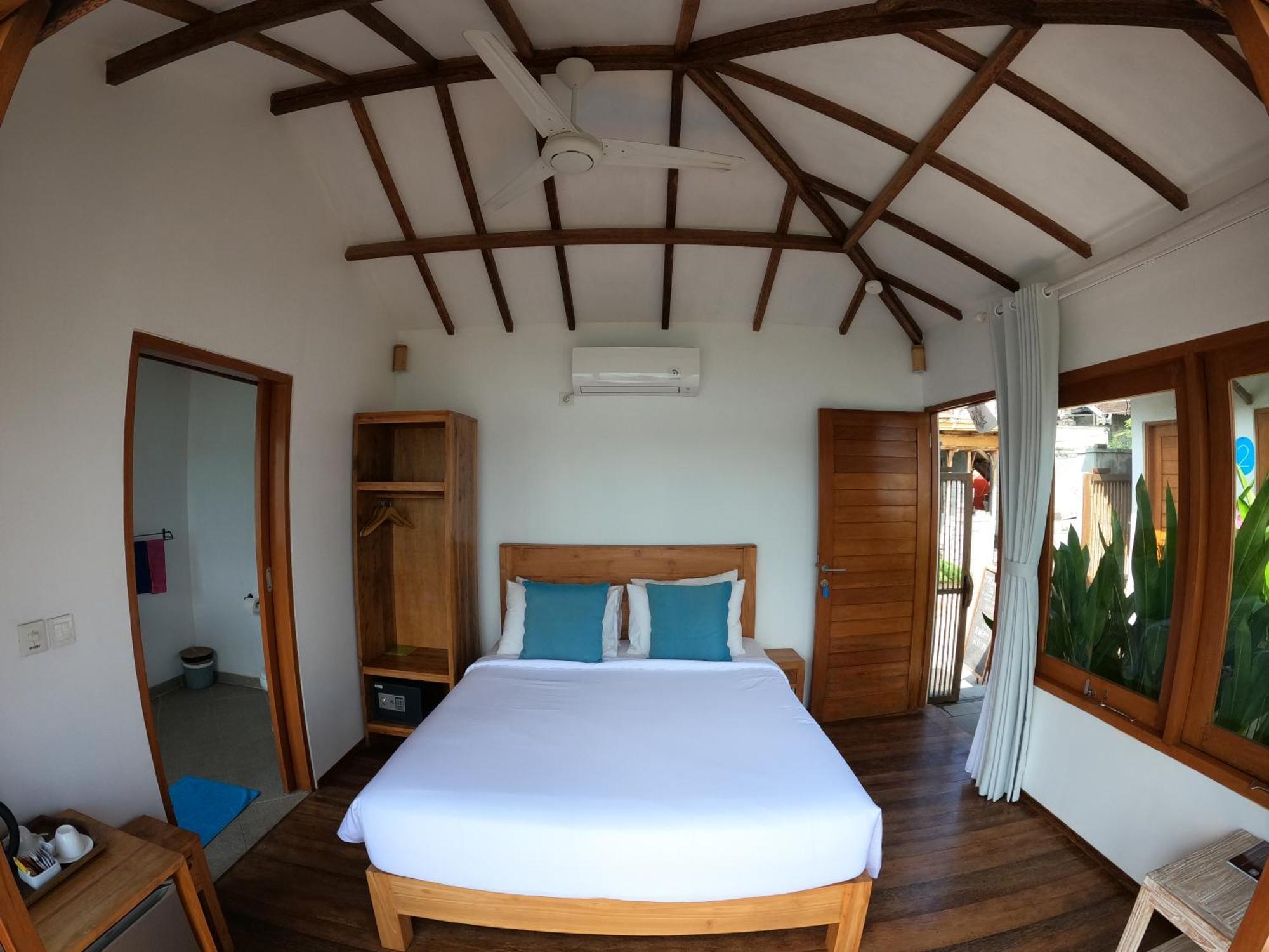 Indigo Blue Ceningan Hotel Lembongan Buitenkant foto